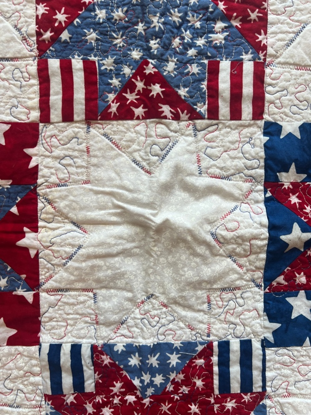 Quilt - Red, White & Blue - Picture 3 of 11
